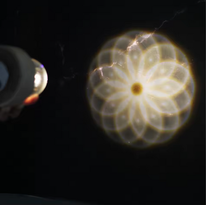 Ma Boîte Enchantée – Boîte à musique petit garçon en cristal et bois de hêtre